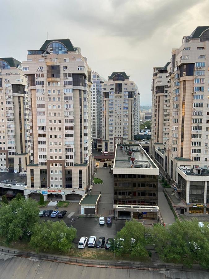 Квартира В Центре Алматы 외부 사진